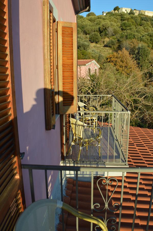 Bed and Breakfast Raggio Di Sole Castellabate Exterior foto